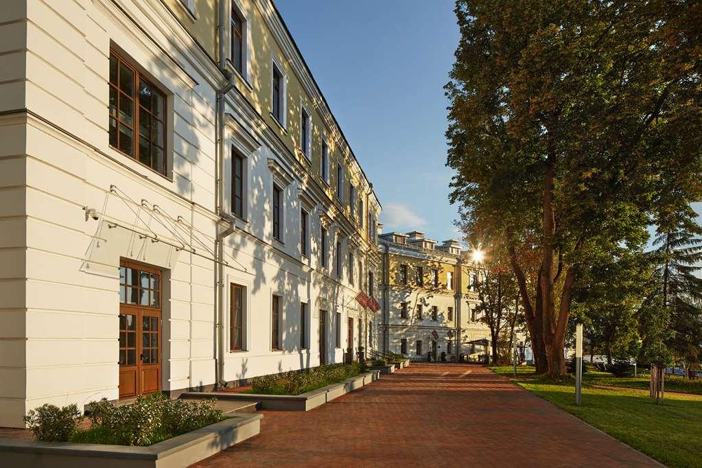 The Basilian Minsk, Curio Collection By Hilton Hotell Exteriör bild